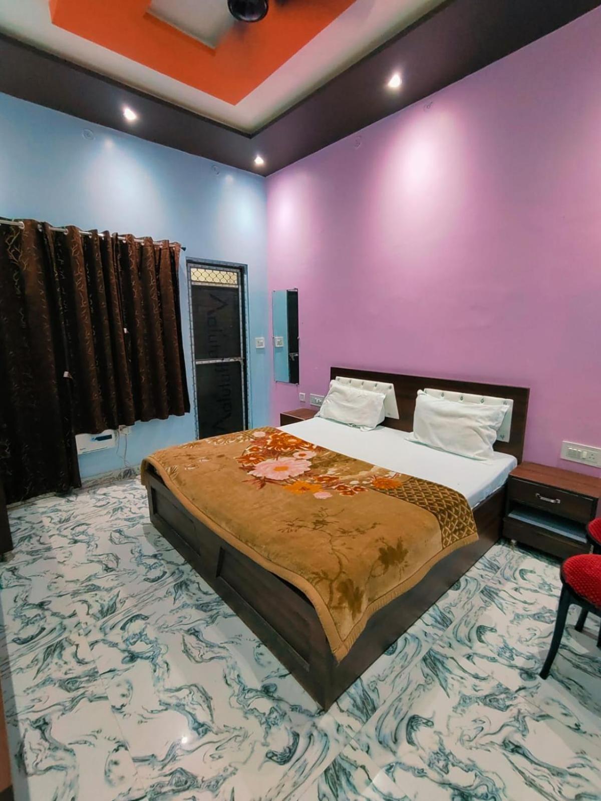 Kaka Guest House Ayodhya Eksteriør bilde