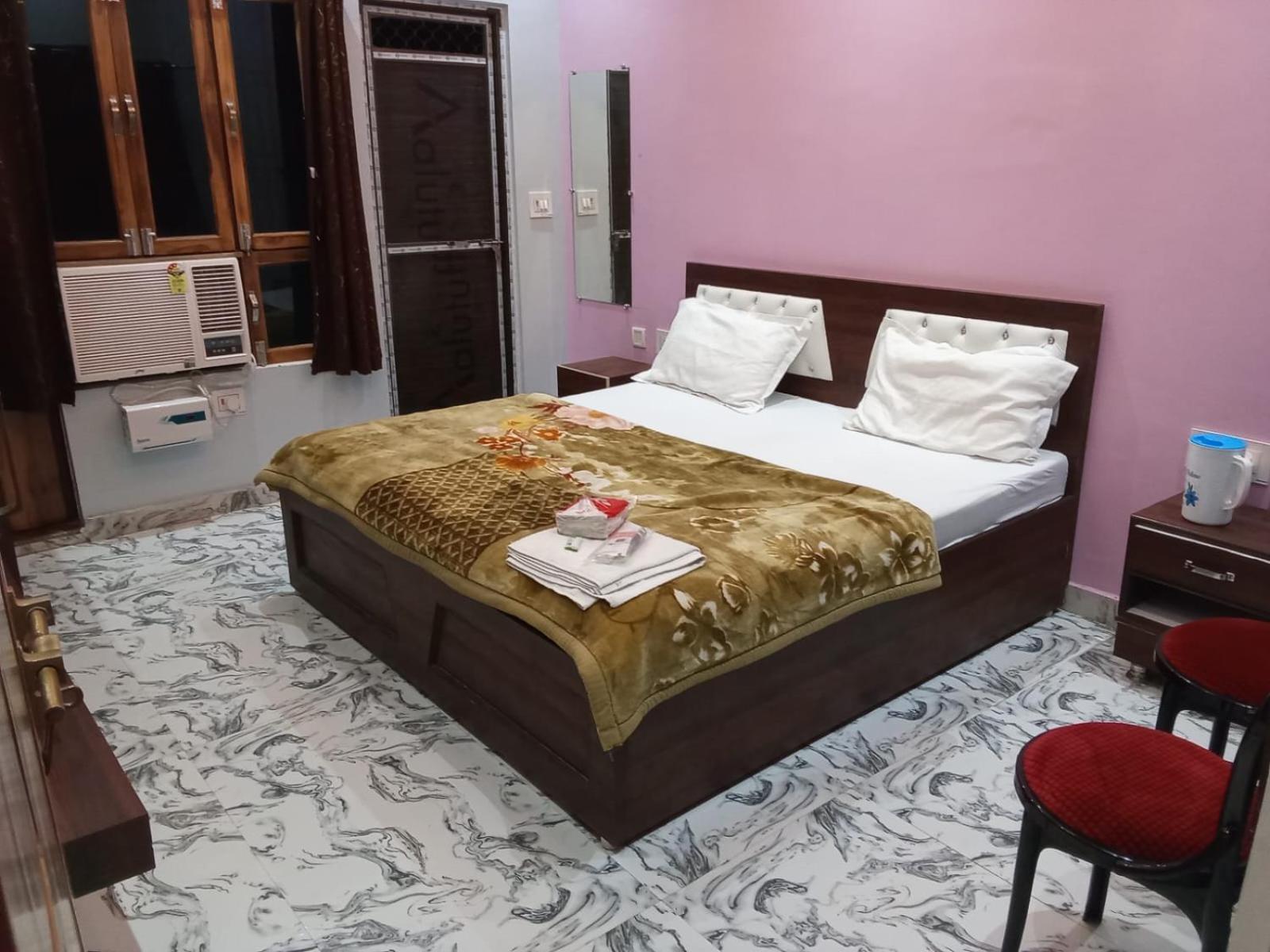 Kaka Guest House Ayodhya Eksteriør bilde