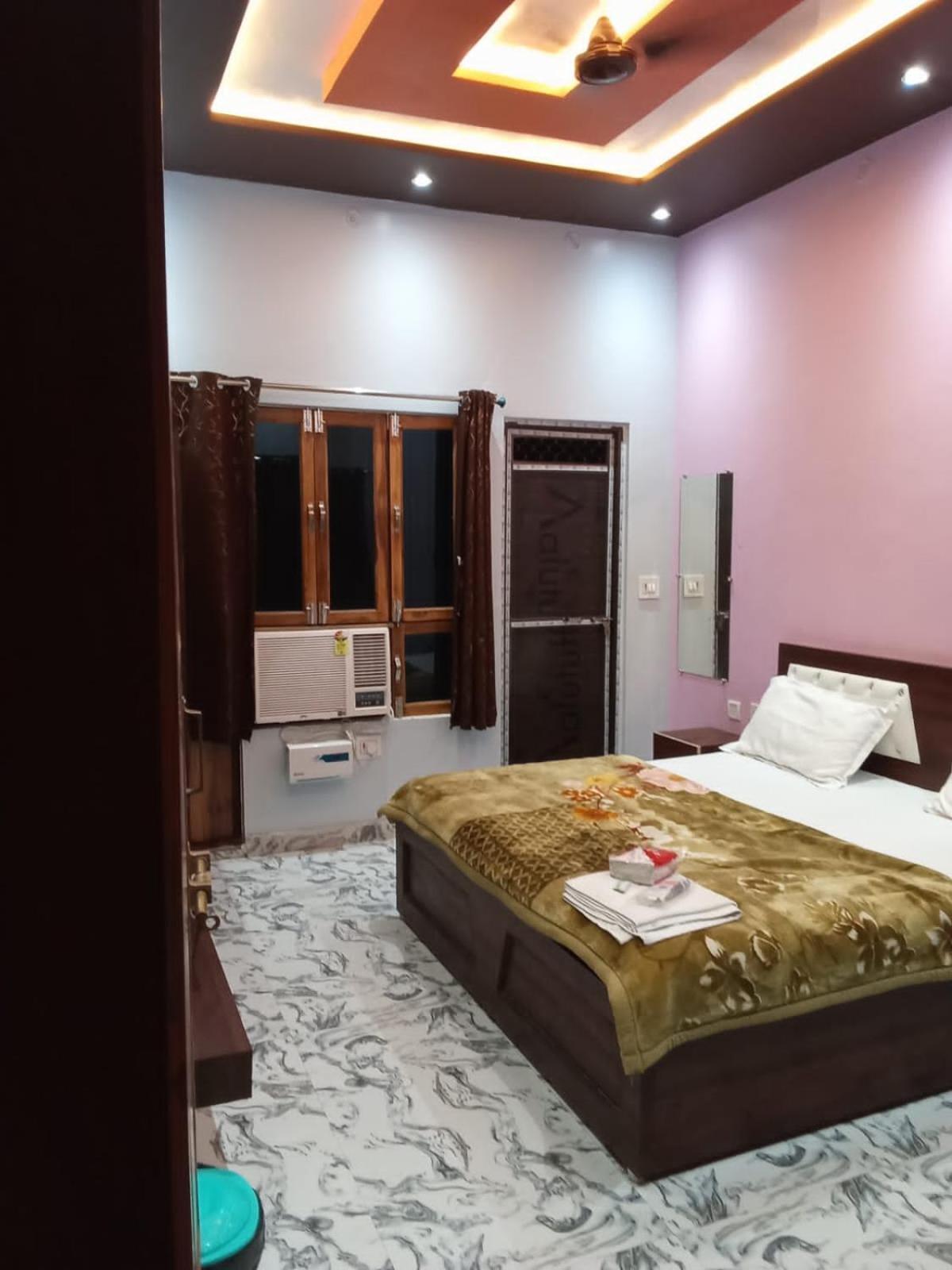 Kaka Guest House Ayodhya Eksteriør bilde
