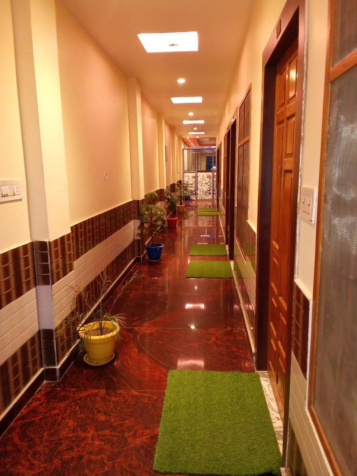 Kaka Guest House Ayodhya Eksteriør bilde