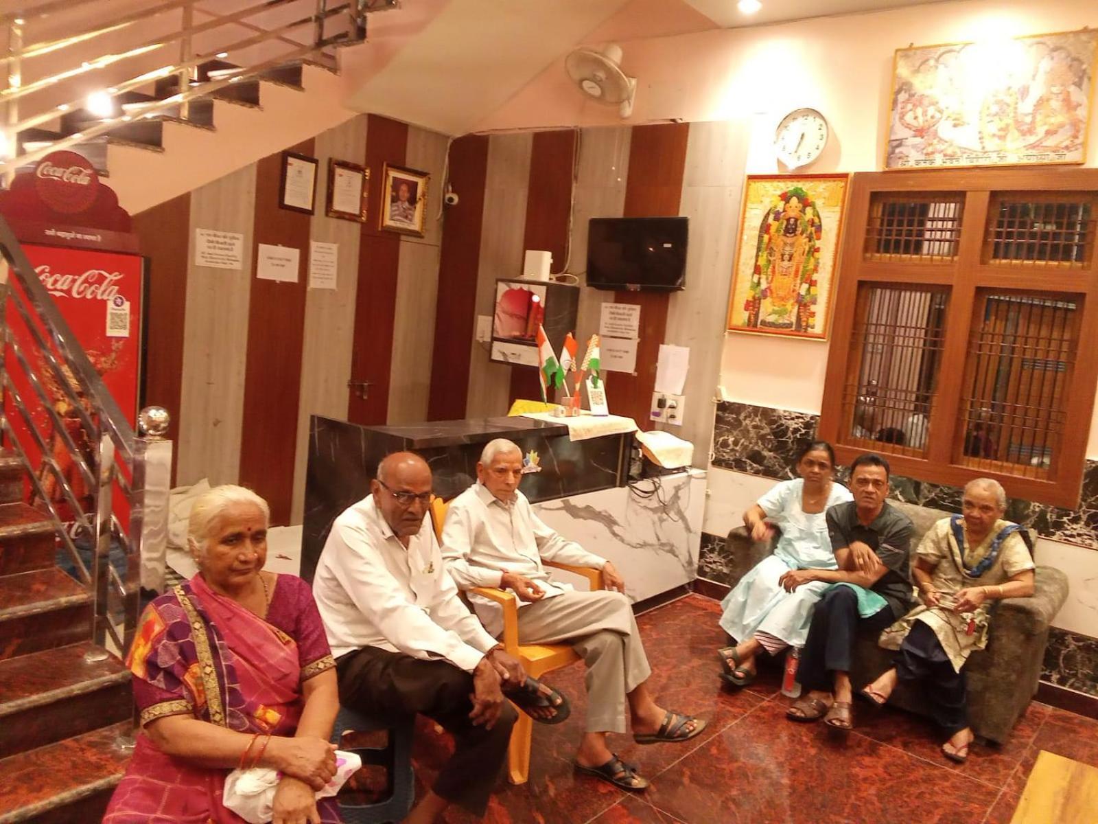 Kaka Guest House Ayodhya Eksteriør bilde